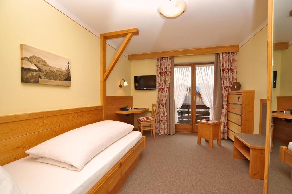 Landgasthof Zur Post Schwangau Rum bild