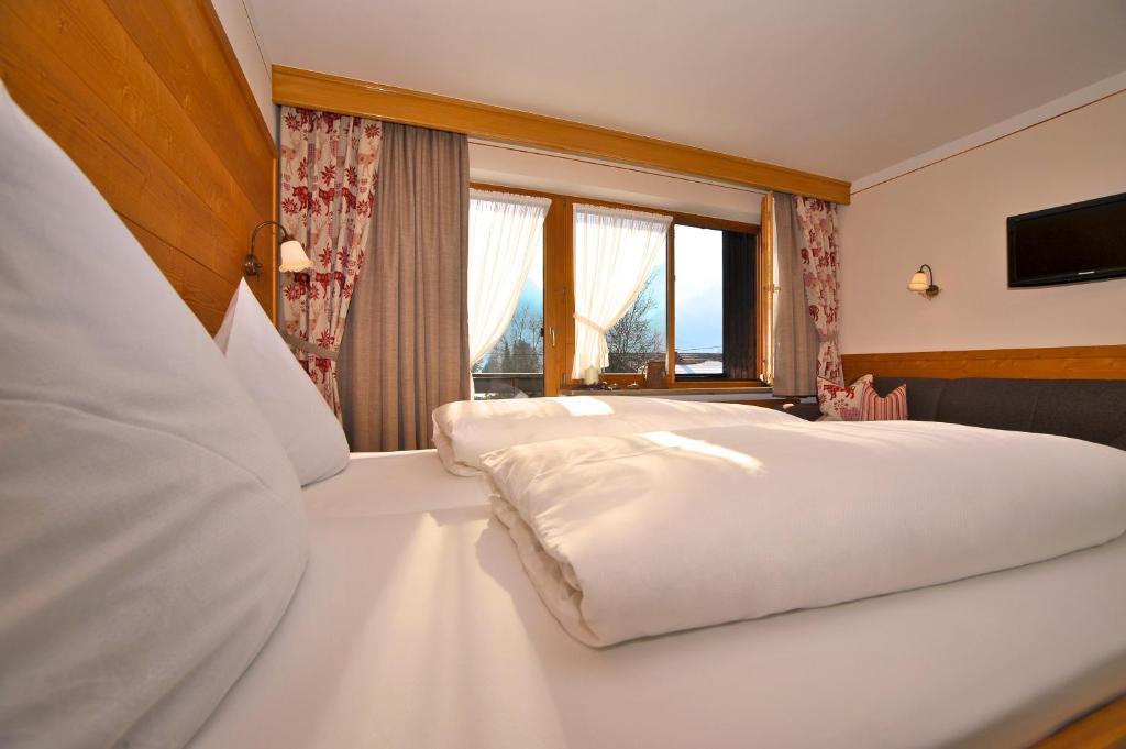 Landgasthof Zur Post Schwangau Rum bild